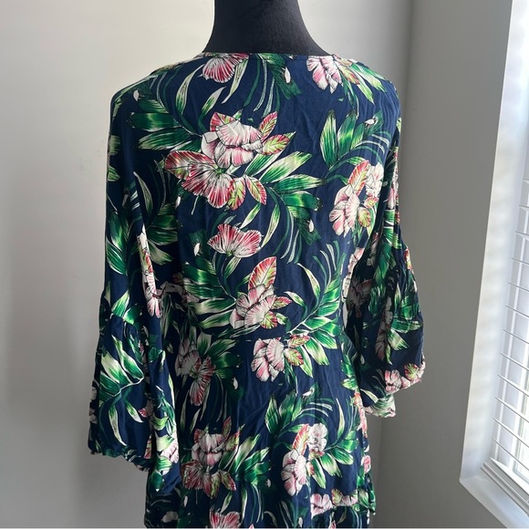 Label of Love Floral Green and Pink Women's Top - Medium - Picture 5 of 15